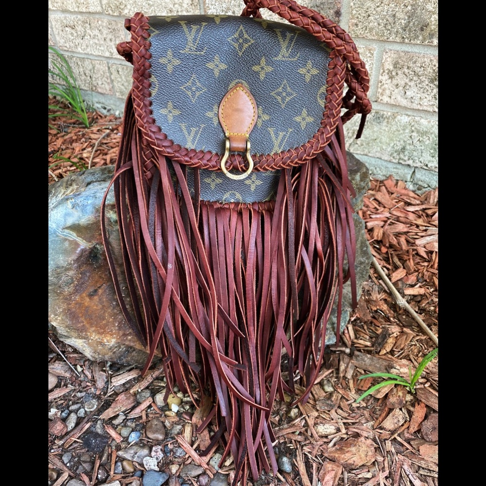 Sold! Fringed Louis Vuitton Saint Cloud pm